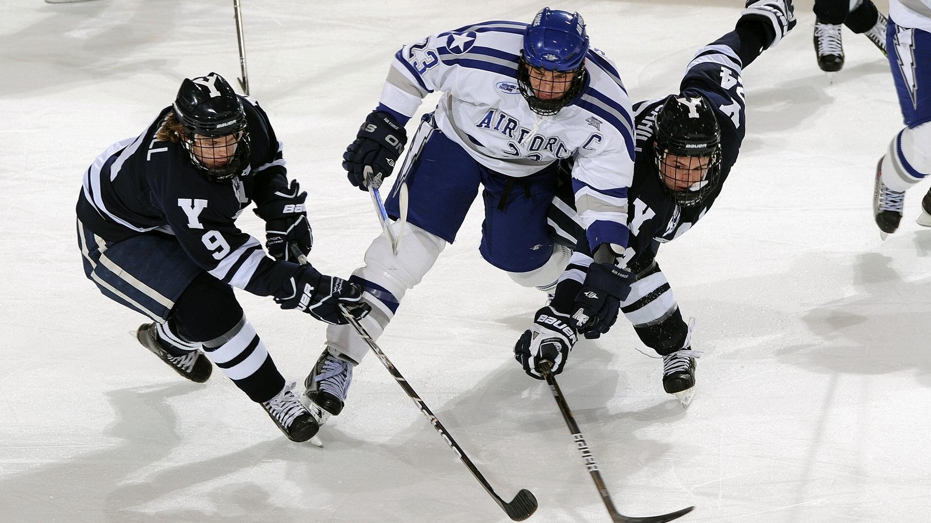 4×400米混合接力对手最后一棒男跑女,被反杀:战术赌错性别优势,4×100米男女混合接力决赛时间